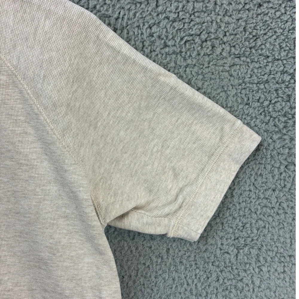 Banana Republic Waffle Short Sleeve Polo Shirt Mens M Oatmeal Casual Summer